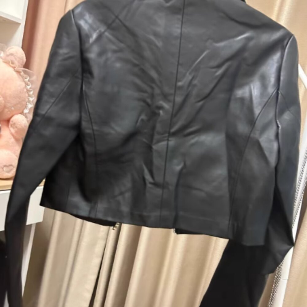 ZARA black cropped leather jacket - Picture 2 of 3